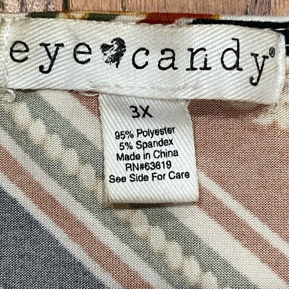 Eye Candy Geometric Wrap Blouse in Black, Brown, and Gold - Picture 7 of 10